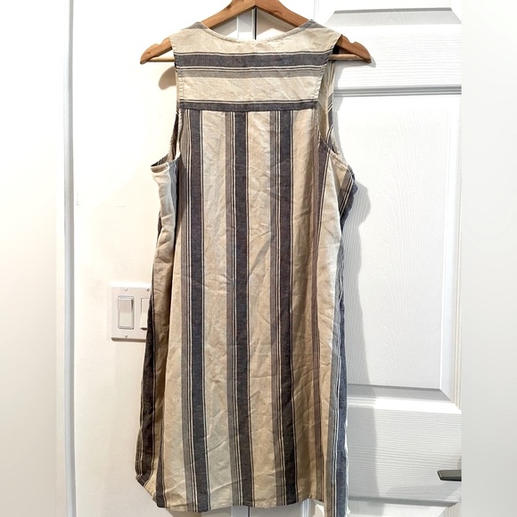 NWT Olive & Oak Sleeveless Striped Button Down Tank Dress Size L - Picture 2 of 8